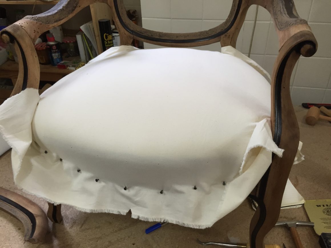 Fauteuil type Louis XV relooké | CoeurDeBois