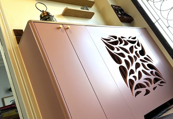 Meuble entrée rose