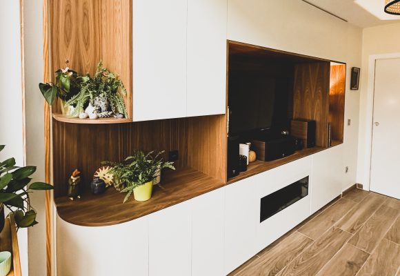 MeubleTV blanc et noyer