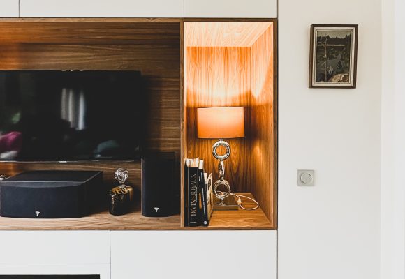 MeubleTV blanc et noyer