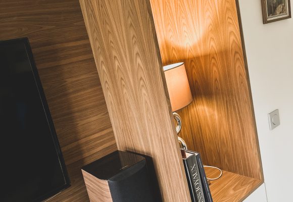 MeubleTV blanc et noyer